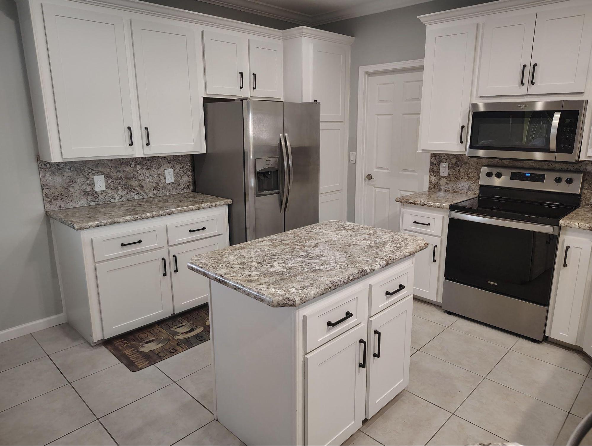 White Shaker Kitchen with Granite Counters